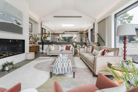 Living/Kitchen