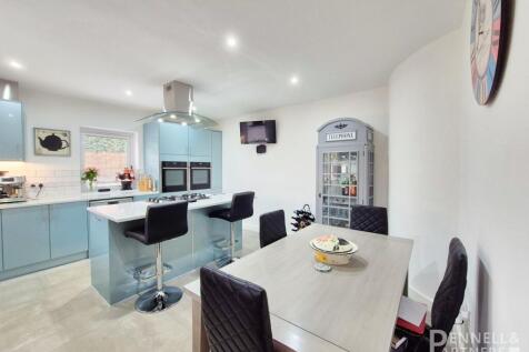 KITCHEN-DINER