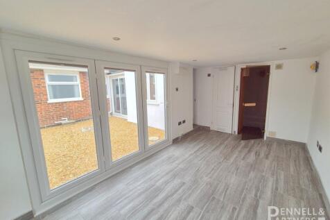 rear bedroom / studio