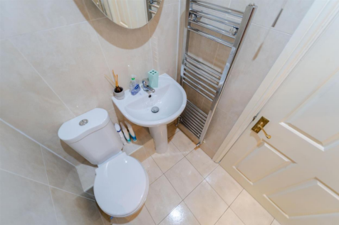 Bathroom (2).png