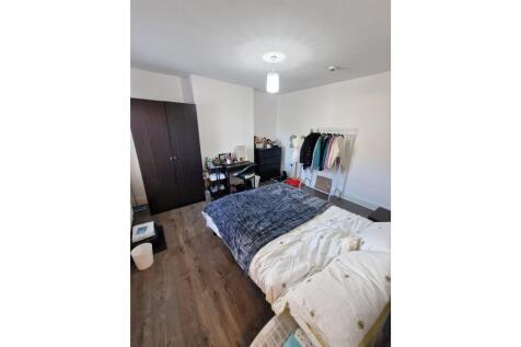 Sefton-BR3-Edited.jpg