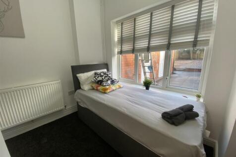 Room 2.jpeg