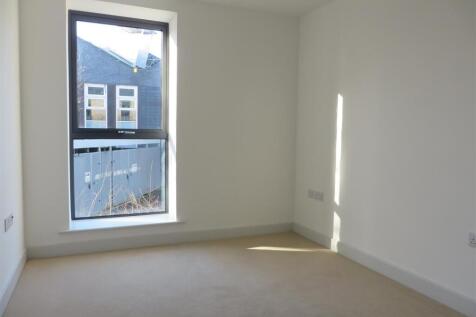 4 - 9 Apollo House