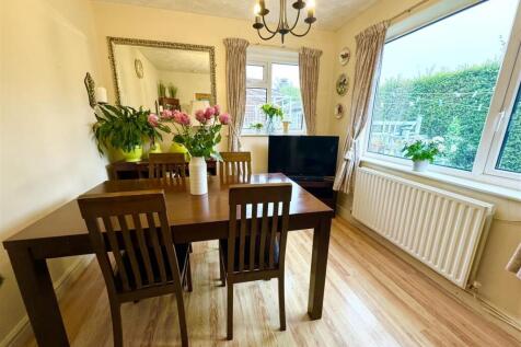 Dining Room 2.jpg