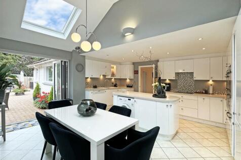 Kitchen Diner 2.jpg