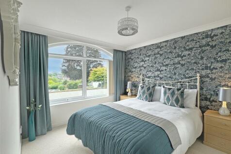 Bedroom 2 1.jpg