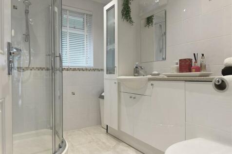 Ensuite.jpg