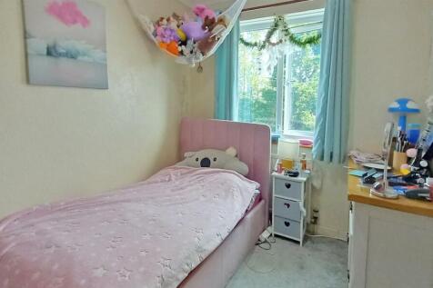 Pink Bedroom.jpg