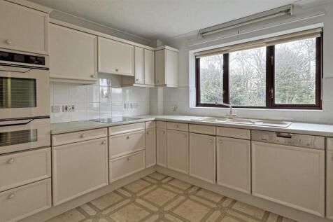 Kitchen 3.jpg