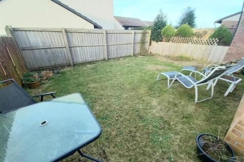 6 Oak R Gdn.jpg