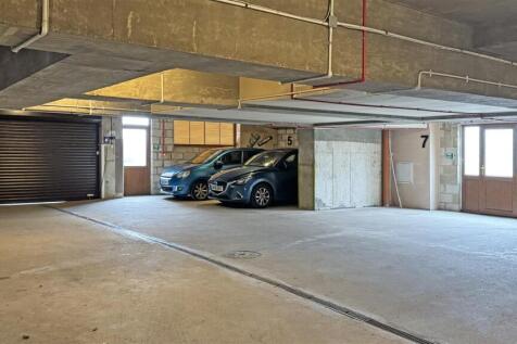 Parking (1).jpg