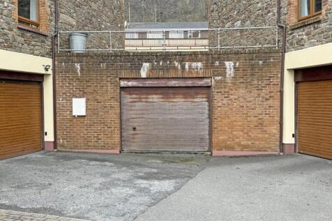 Garage 2 (1).jpg