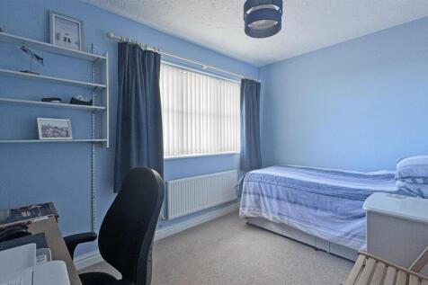 Bedroom 3 (2).jpg