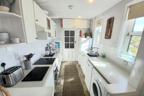 Sea Cott Kitchen.jpg