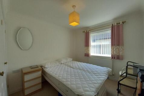5 Peb Cl Bed 2.jpg