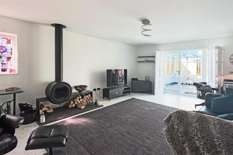 Lounge 1 (7).jpg