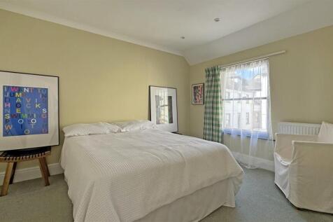 Bedroom, 1 1.jpg