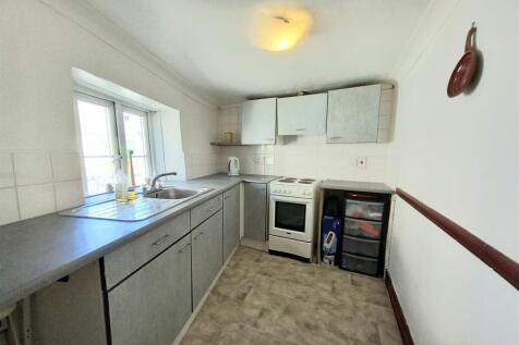 North Road Flat Kitchen.jpg