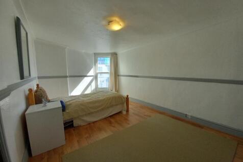 North Road Bedroom.jpg