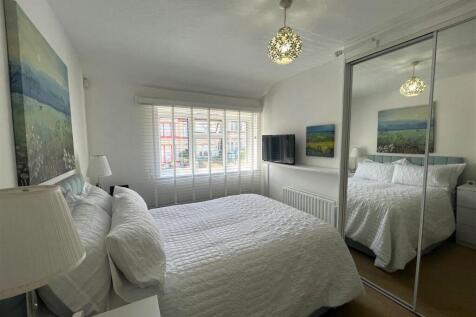Bedroom one.jpeg