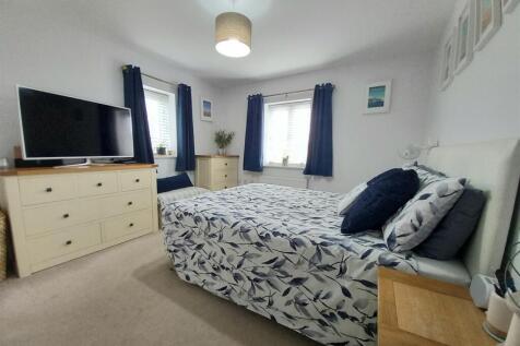 61 Taylor Mas Bed.jpg