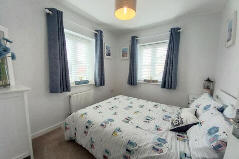 61 Taylor Bed 2.jpg