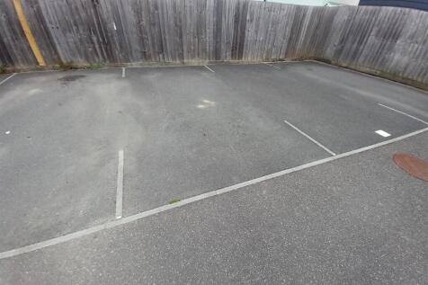 61 Taylor Parking.jpg