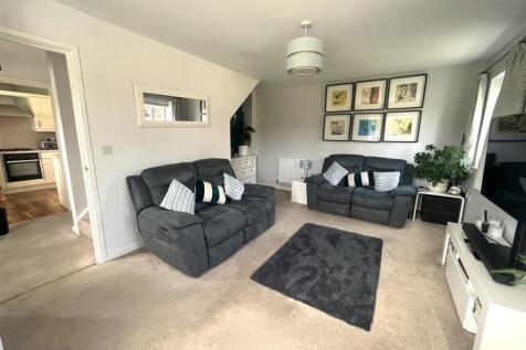 Living room 1.jpeg