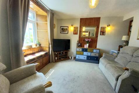 17 LMS Sitting Room.jpg