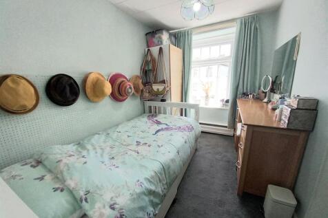 17LMS Bed 3.jpg