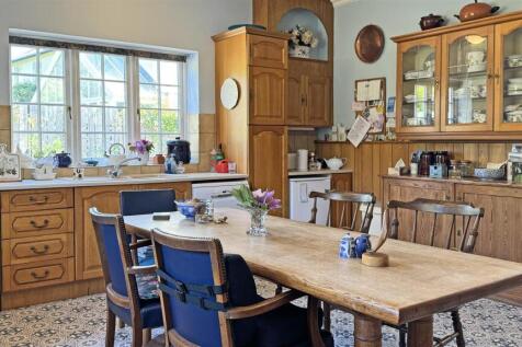 Kitchen 2 (9).jpg