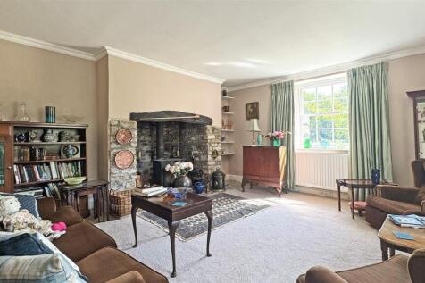 Sitting Room 1.jpg