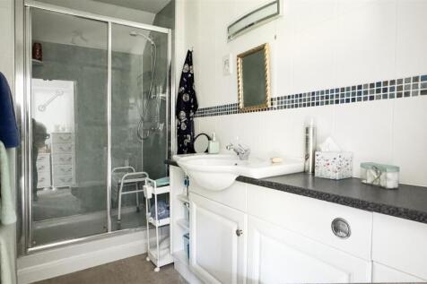 En Suite 2 (1).jpg