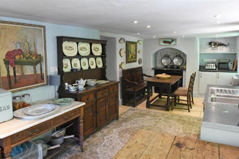 Bucks Cottage Best Kitchen.JPG