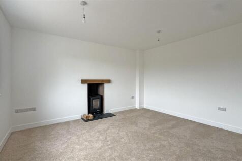 Lounge 1.jpg