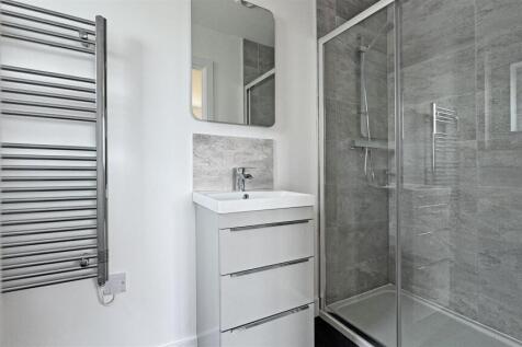 En Suite 2.jpg