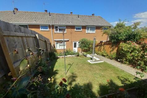 3 Ochil Close Rear.jpg