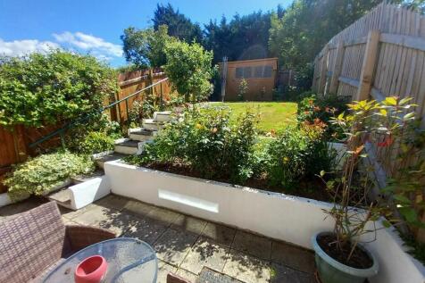 3 Ochil Close Rear Garden.jpg