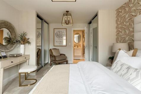 Bedroom 1 2.jpg