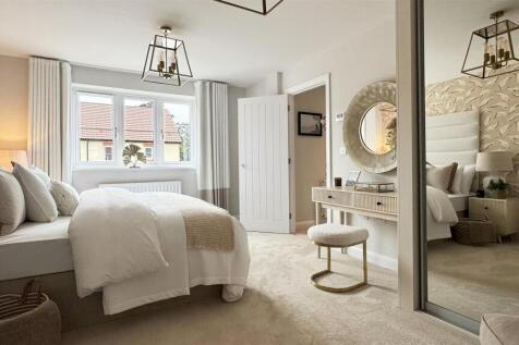 Bedroom 1 3.jpg