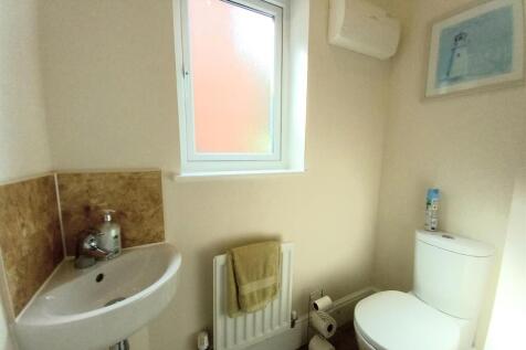 17 Hughes Gdns WC.jpg