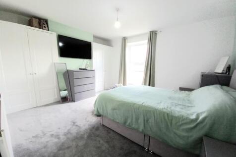 104 Meddon Bed 1.jpg