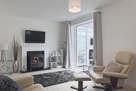 Lounge 2.jpg
