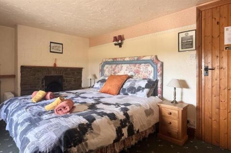 Rooms 4.jpg