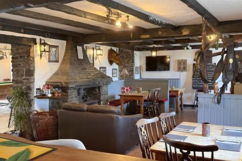 Pub 16.jpg
