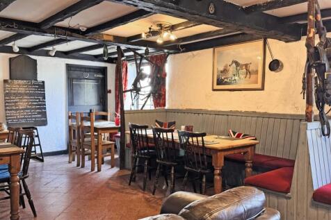 Pub 9.jpg