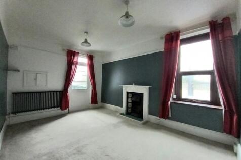 78 Clovelly Dining.jpg