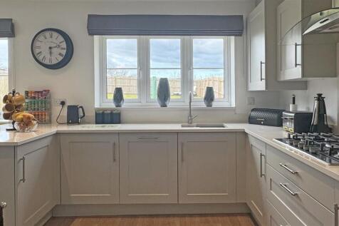 Kitchen 1 (6).jpg