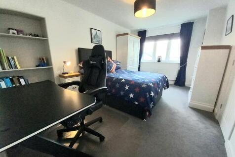 14 Cross Park New Bed.jpg