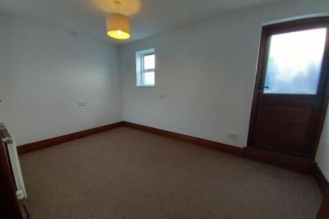 3 Torr Cotts GF Bed.jpg